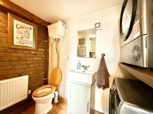 Photo 15- click for photo gallery